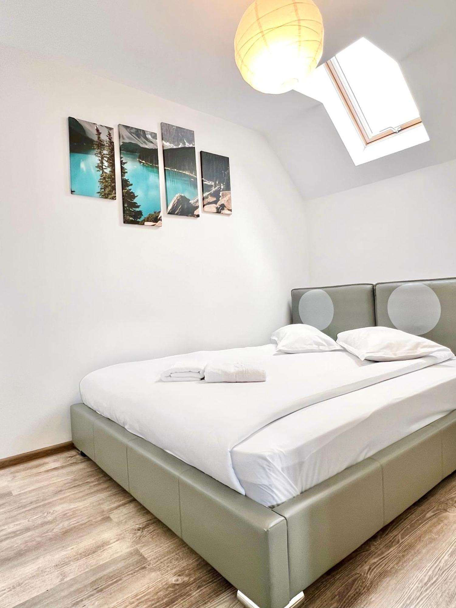 Mirandis Apartments - Comfort & Private Parking Near Coresi Mall ブラショフ エクステリア 写真