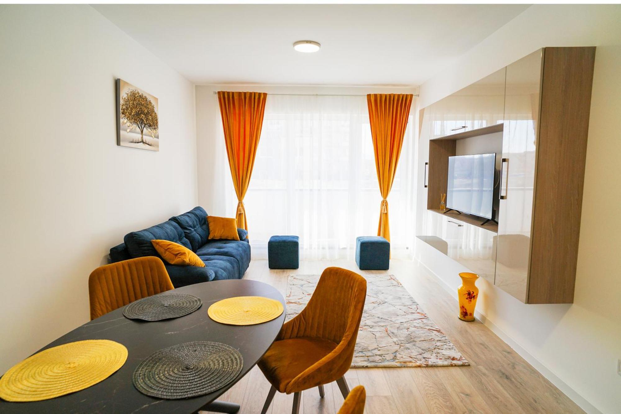 Mirandis Apartments - Comfort & Private Parking Near Coresi Mall ブラショフ エクステリア 写真