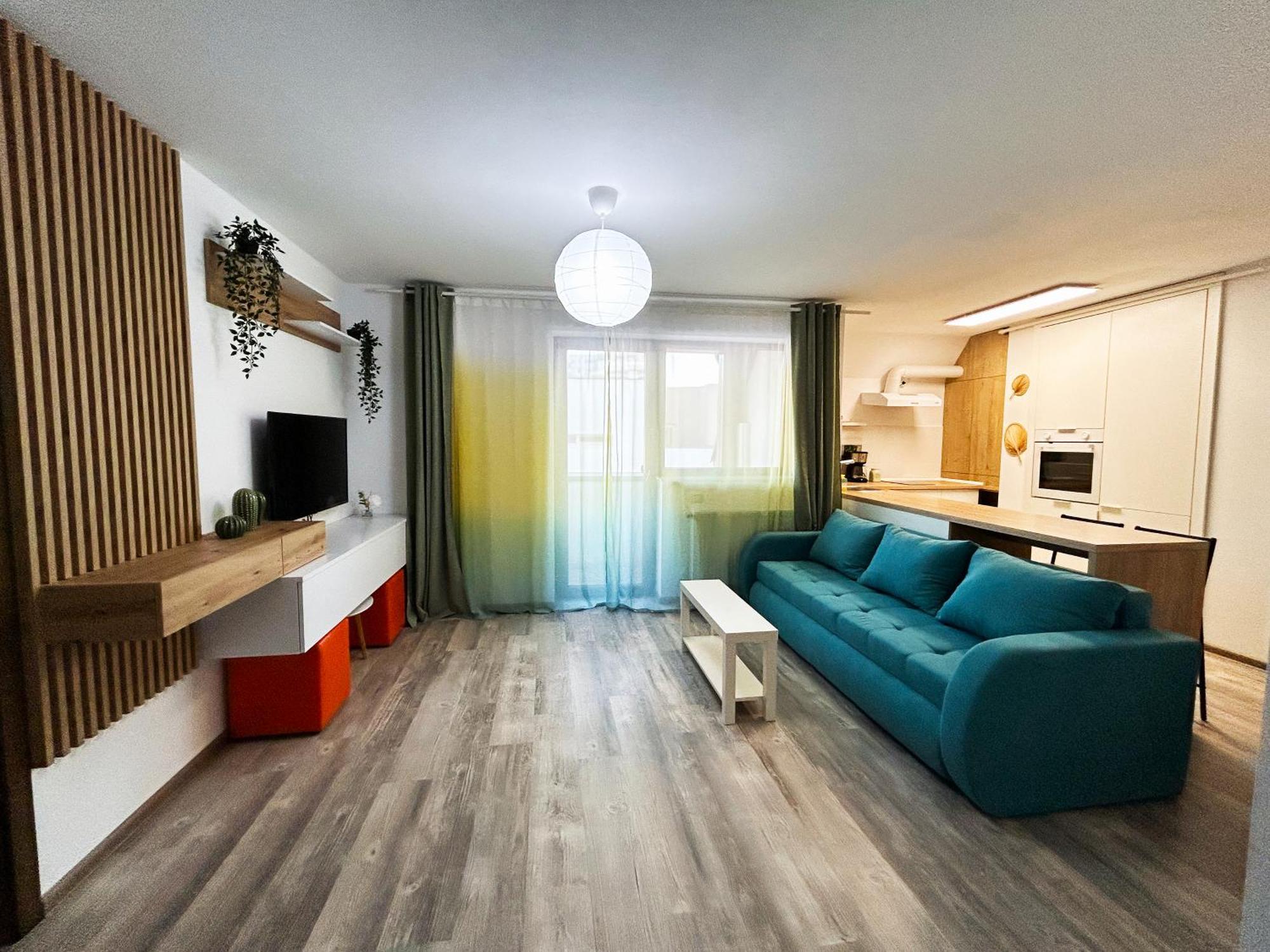 Mirandis Apartments - Comfort & Private Parking Near Coresi Mall ブラショフ エクステリア 写真